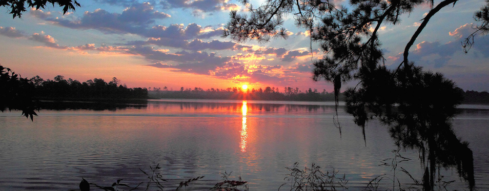 Sunrise 3 @ Indian Creek Recreation Area, Woodworth, Louisiana by finchlake2000 CC BY 2.0